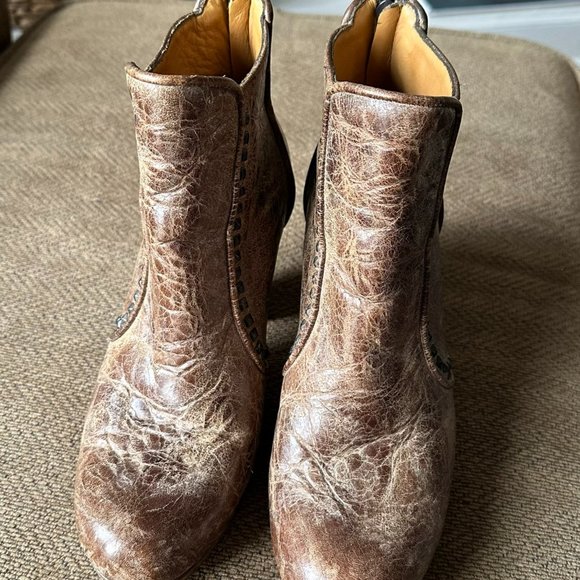 Colleen Cordero Light Brown Studded Distressed boots - Picture 1 of 5